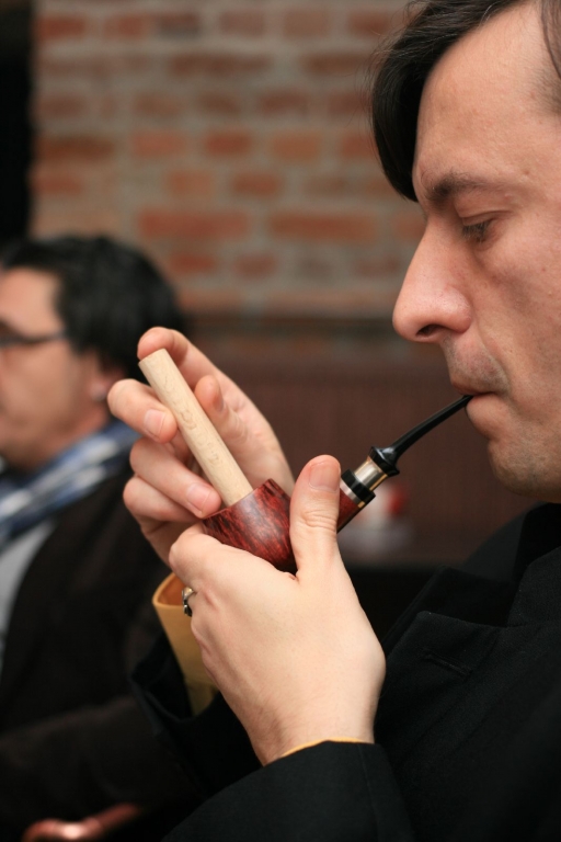 Finala concursului de fumat pipa -Bucuresti 2012