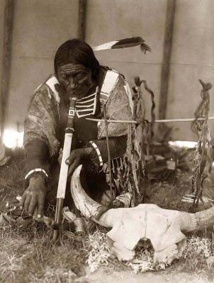 Sioux-Indian-with-Pipe.jpg